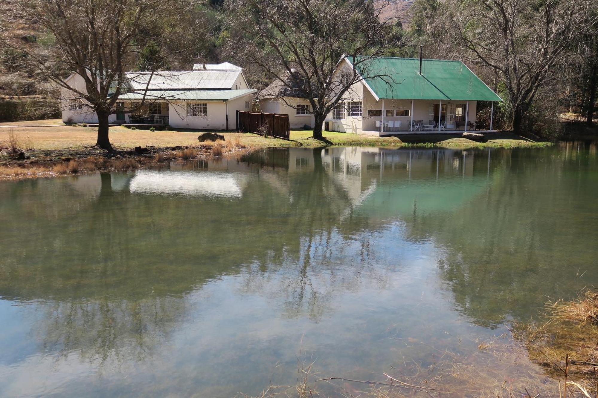 Mkomazana Mountain Cottages Himeville Bagian luar foto